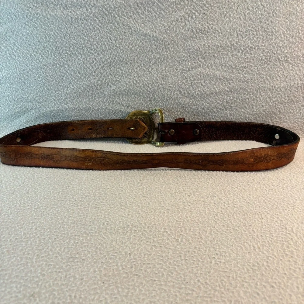 Vintage 70’s Solid Brass Indian Head Nickel Belt Buckle Genuine Leather Belt Sma